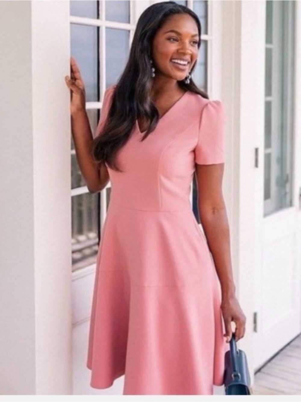 Gal Meets Glam Rose V-Neck Short Sleeve Midi Dress